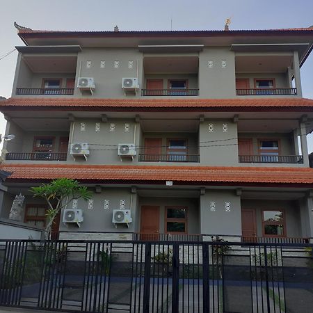 Griya Bun Sari Apartment Sukawati  Exterior photo